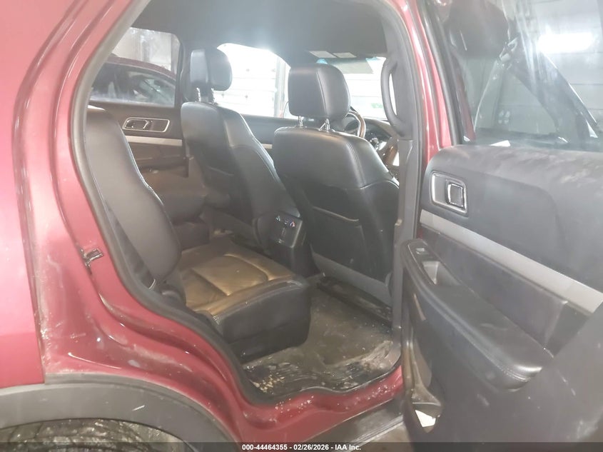 2016 FORD EXPLORER auction photo 8