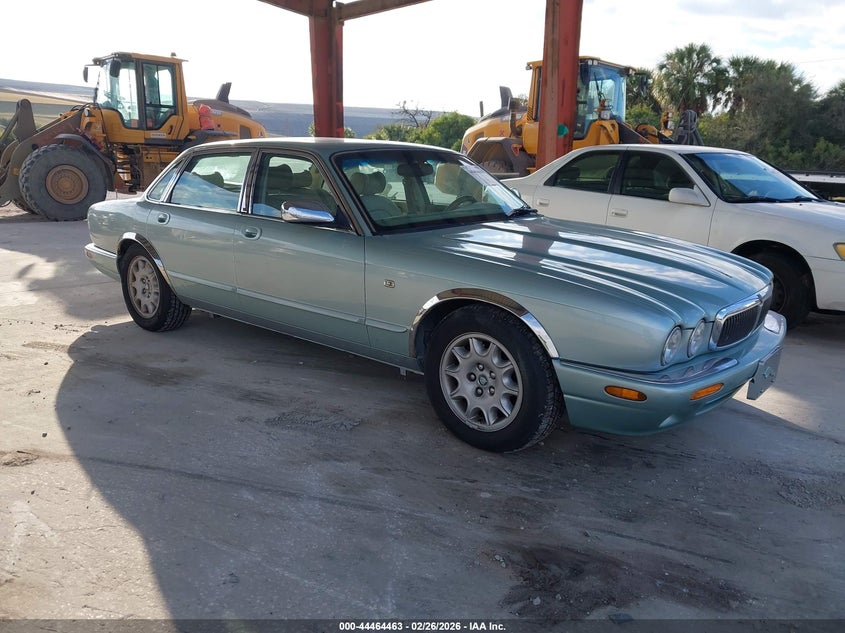 2001 Jaguar Xj8