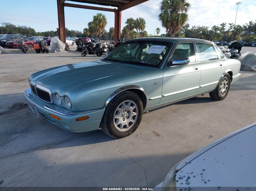 2001 Jaguar Xj8