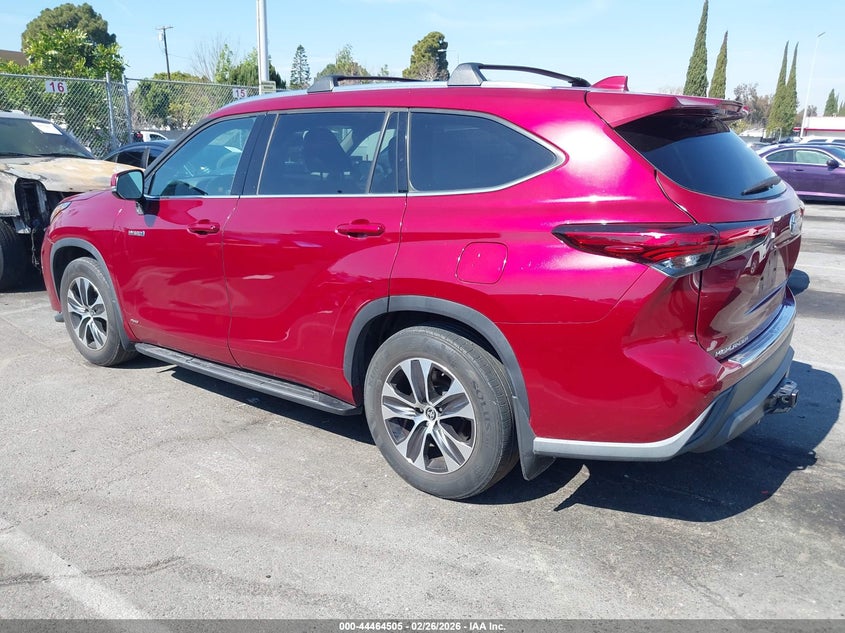 2020 Toyota Highlander Hybrid Xle