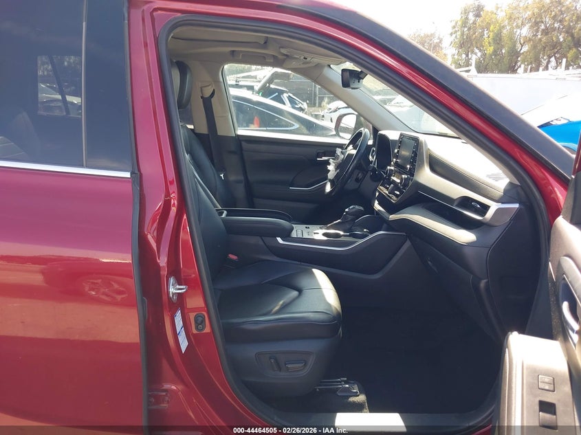 2020 Toyota Highlander Hybrid Xle