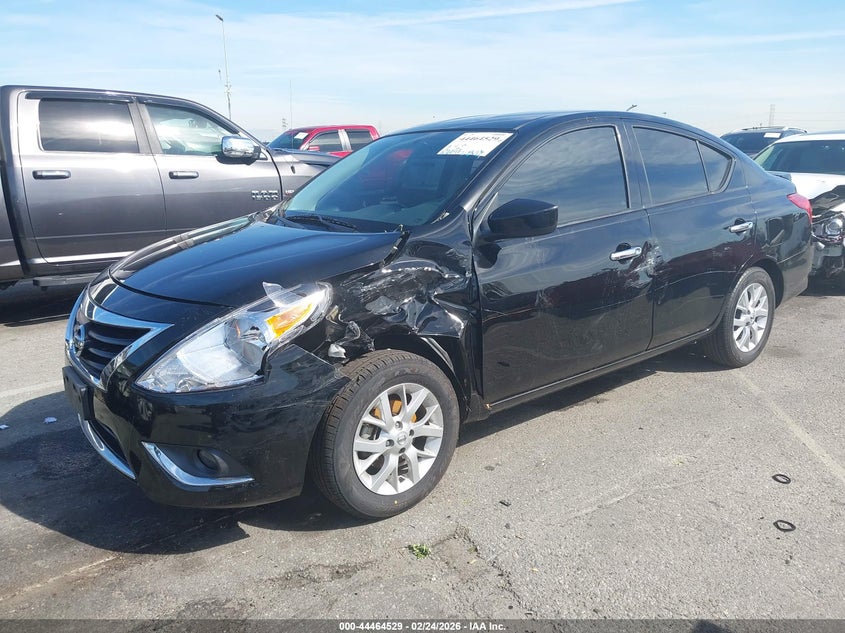 2017 Nissan Versa 1.6 Sv