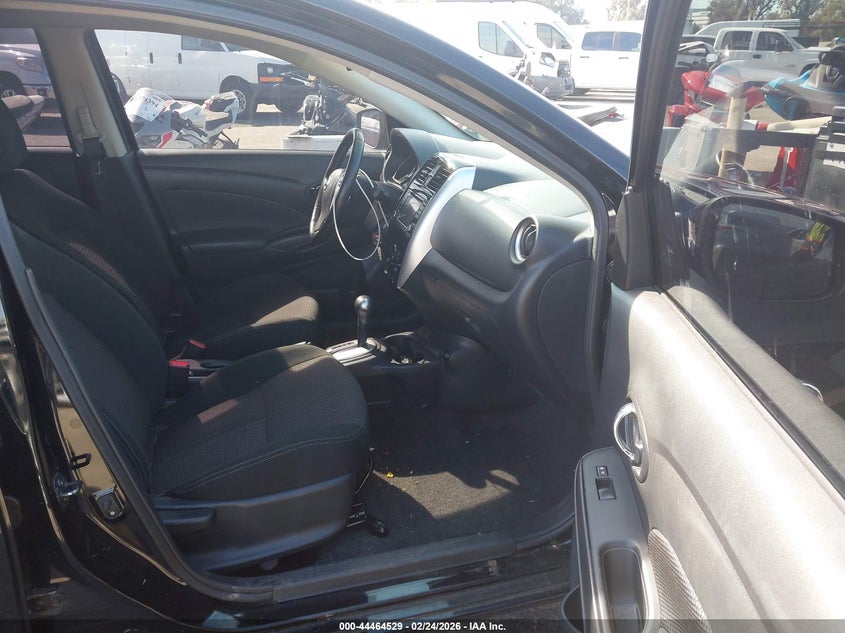 2017 Nissan Versa 1.6 Sv