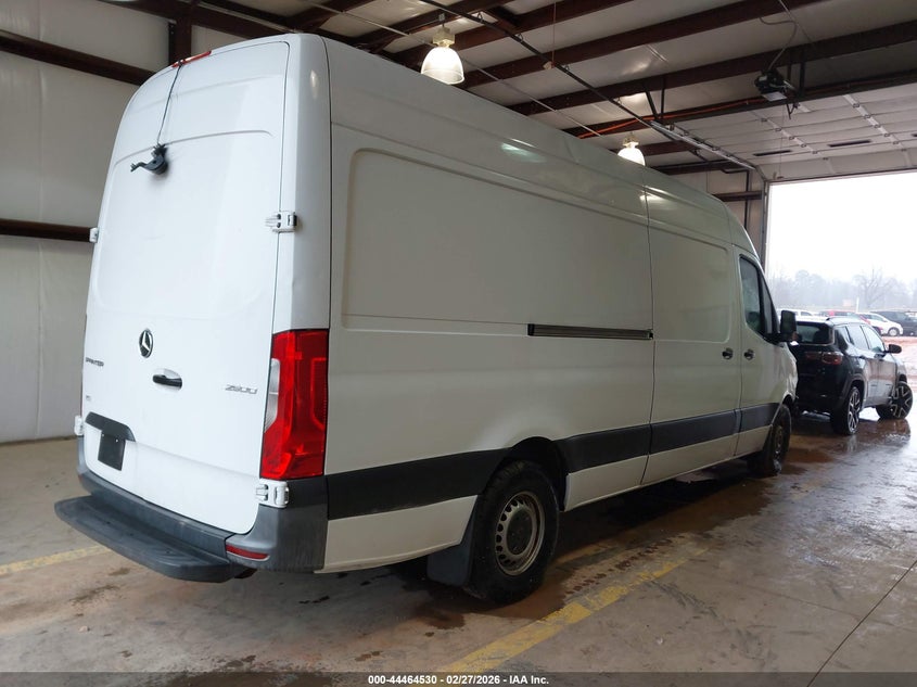 2022 Mercedes-Benz Sprinter 2500 High Roof I4