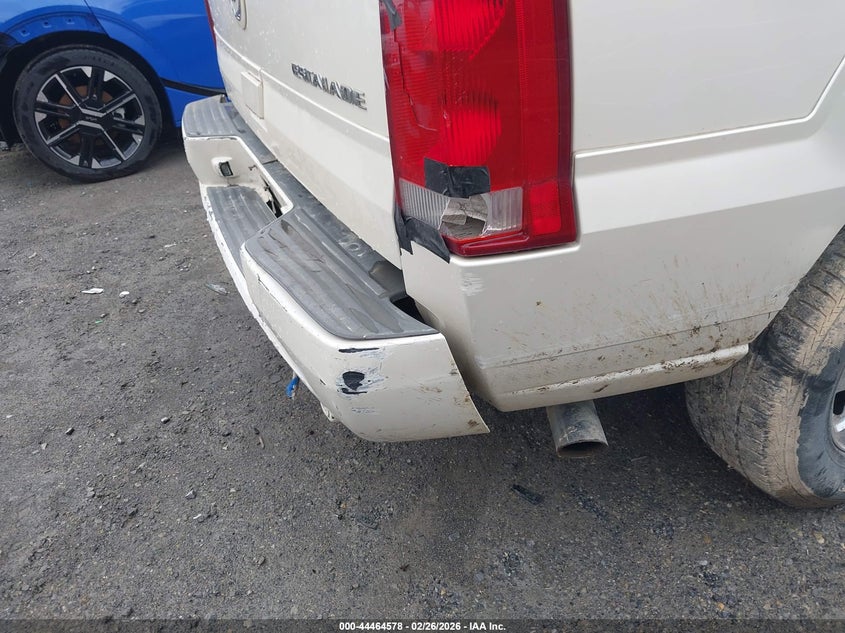 2005 Cadillac Escalade Standard VIN: 1GYEK63N95R187973 Lot: 44464578