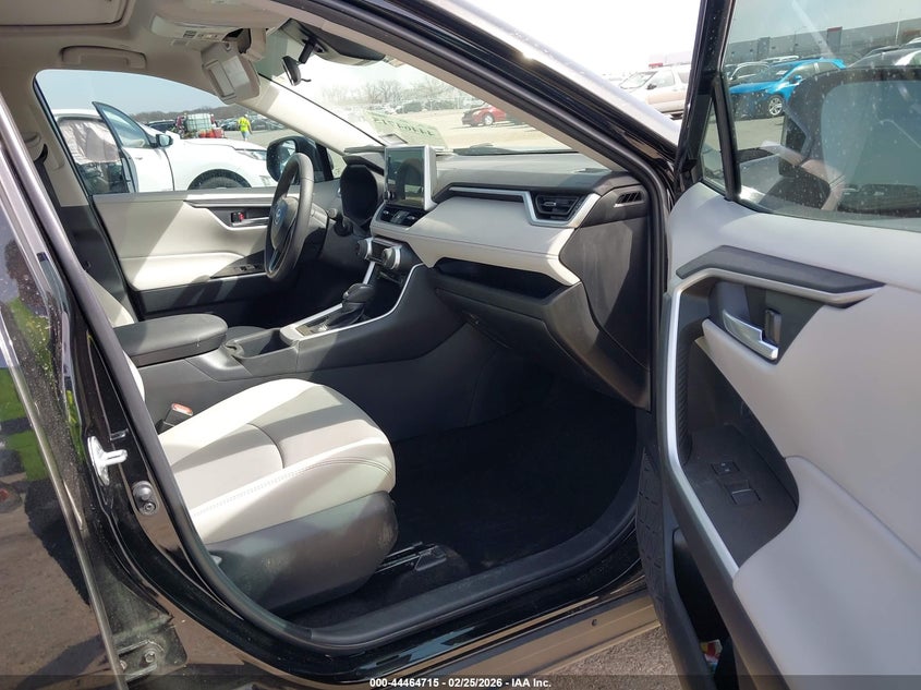 2024 Toyota Rav4 Xle Premium