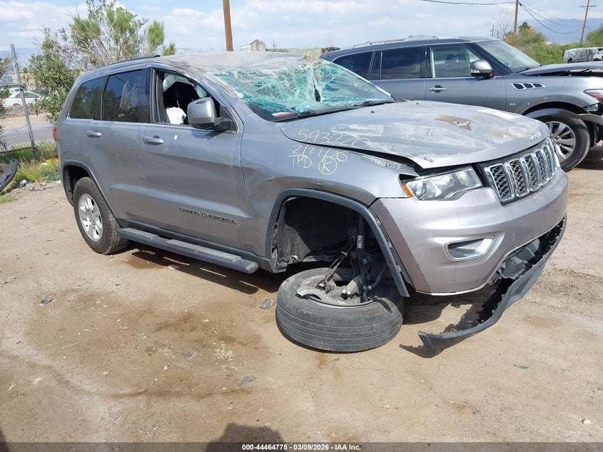 2017 Jeep Grand Cherokee Laredo 4X2