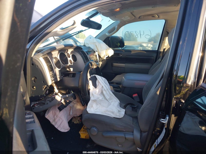 2013 Toyota Tundra Grade 5.7L V8