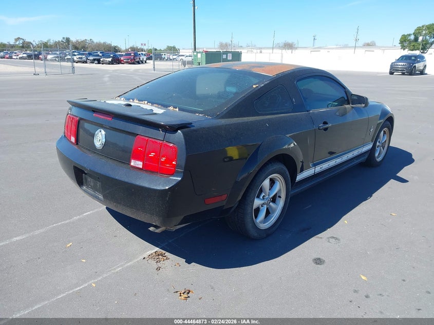 2007 Ford Mustang V6 Deluxe/V6 Premium