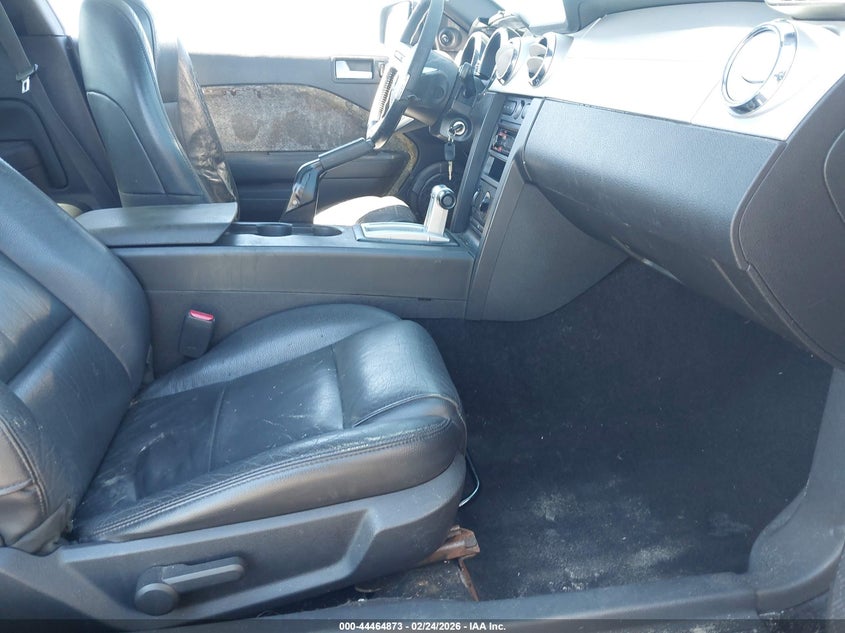 2007 Ford Mustang V6 Deluxe/V6 Premium