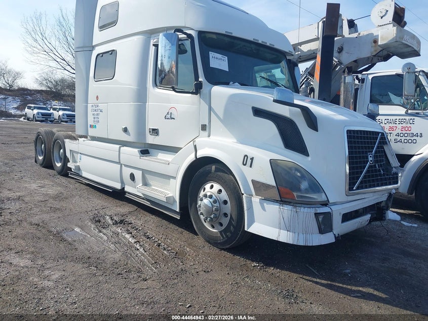 2015 VOLVO VN VNL