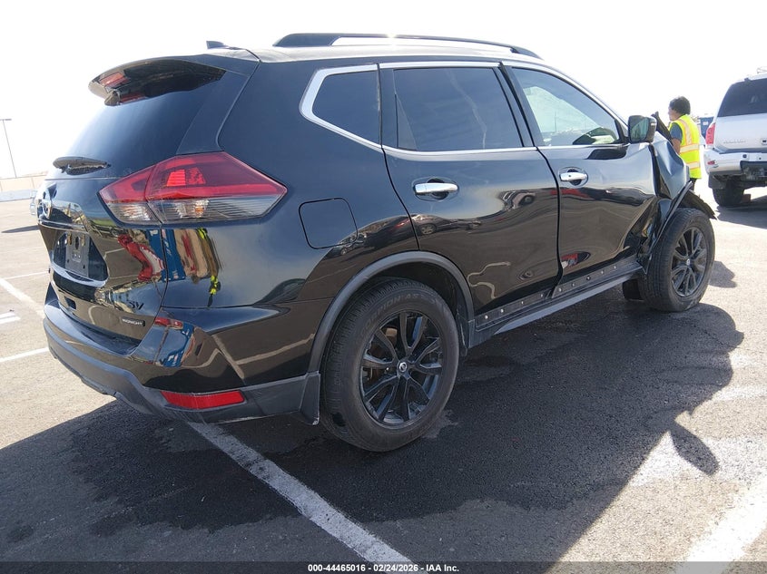 2018 Nissan Rogue Sv
