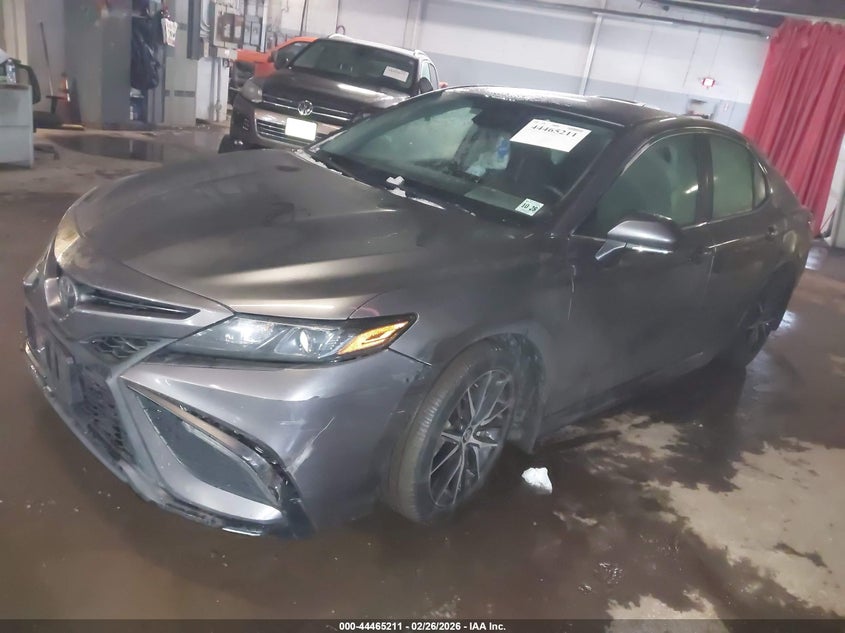 2023 TOYOTA CAMRY auction photo 2