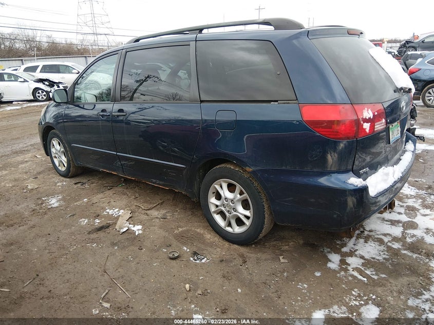 2005 Toyota Sienna Xle