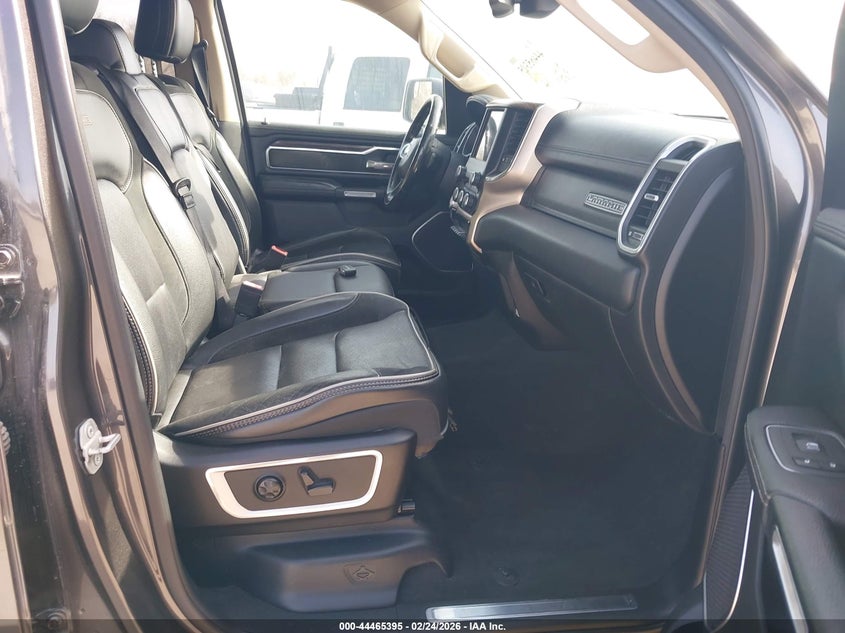 2019 Ram 1500 Laramie 4X4 5'7 Box