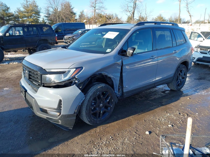 Vin: 5fnyf8h80sb003205, lot: 44962079, honda passport awd black 20252