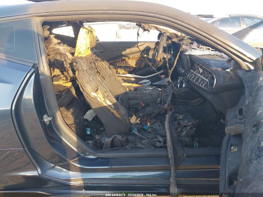 2021 Chevrolet Camaro Rwd Lt1