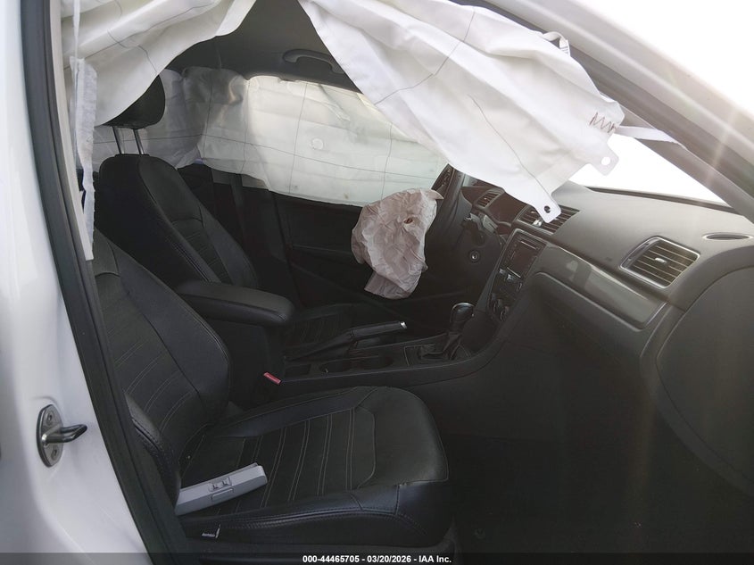 2014 Volkswagen Passat 2.5L S