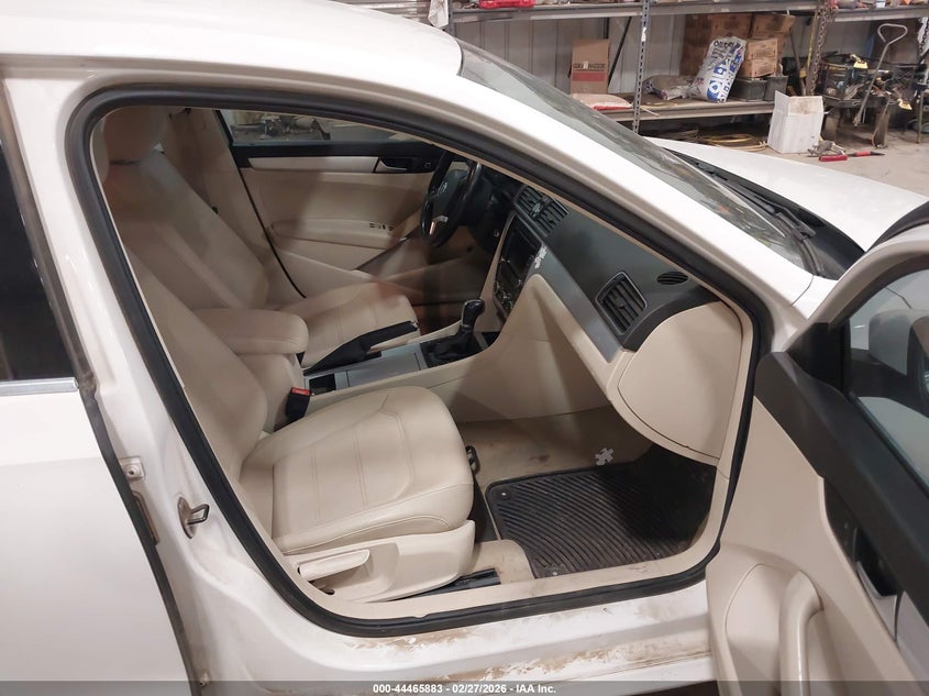 2012 Volkswagen Passat 2.5L Se