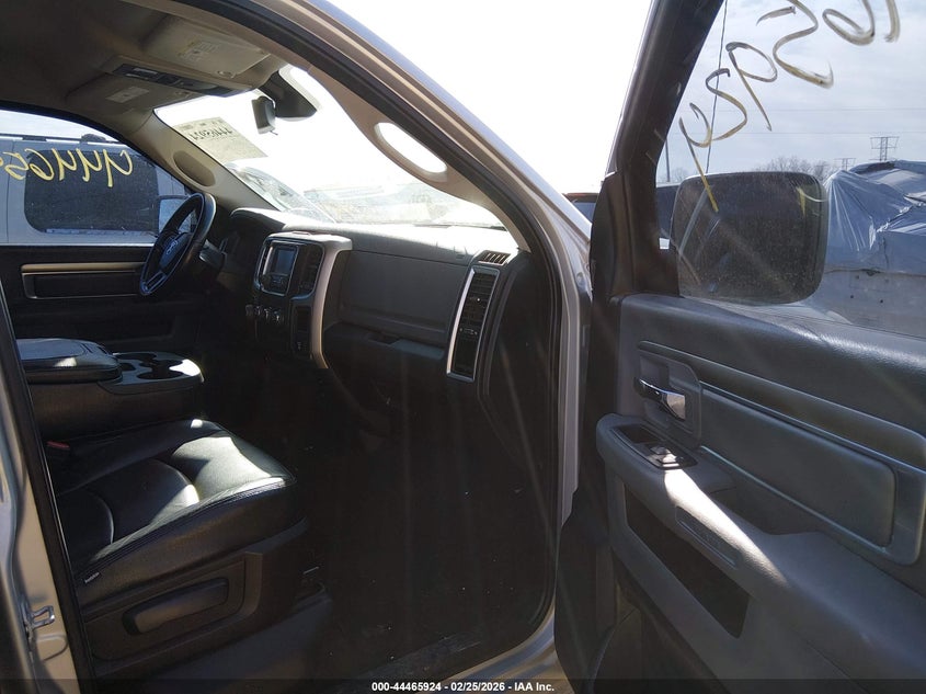 2015 RAM 1500 auction photo 5