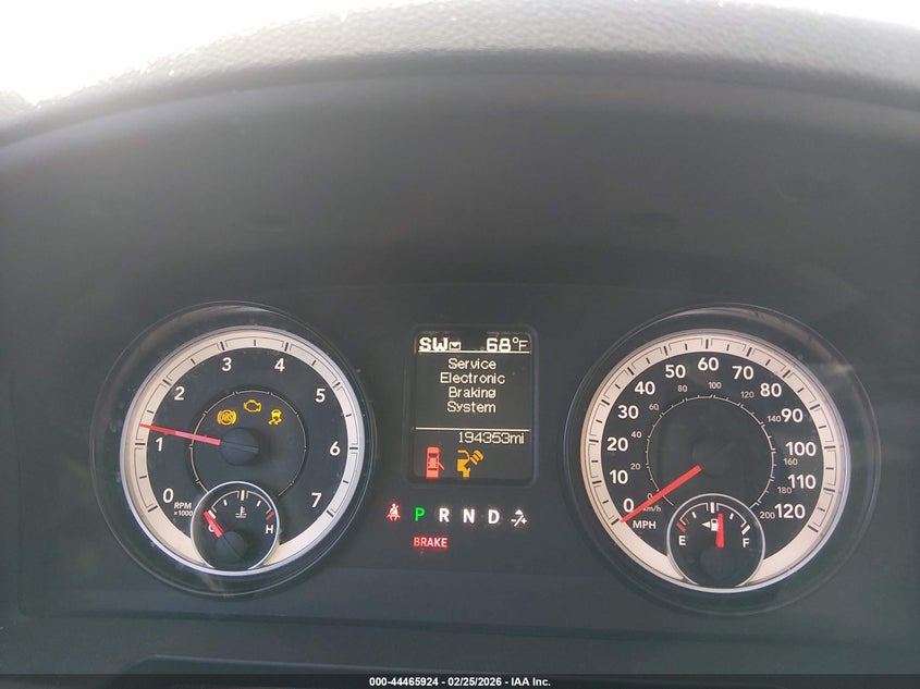 2015 RAM 1500 auction photo 7