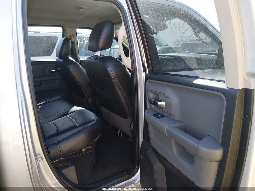 2015 RAM 1500 auction photo 8