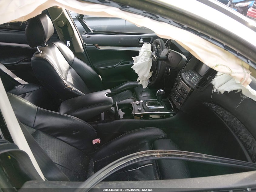 2012 Infiniti G37 Journey