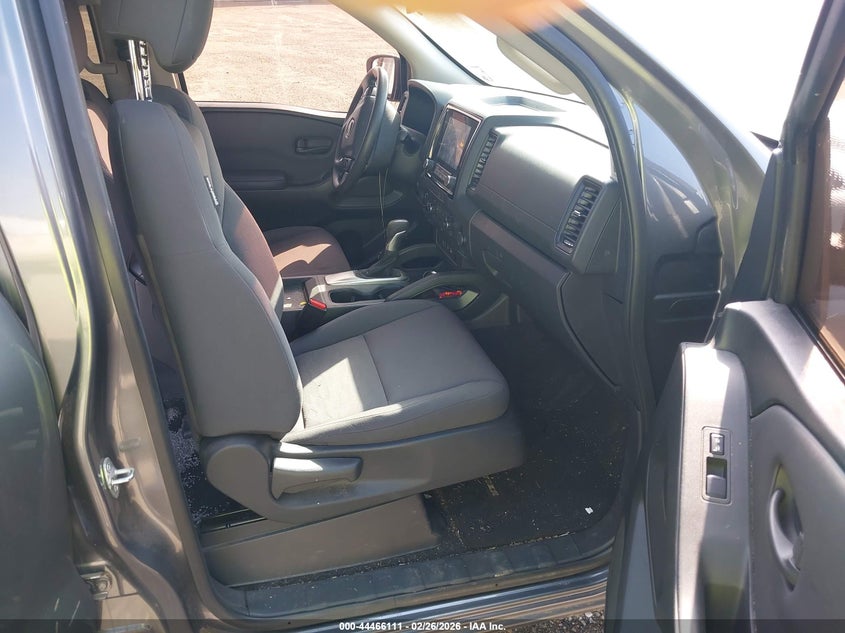 2022 Nissan Frontier S 4X4