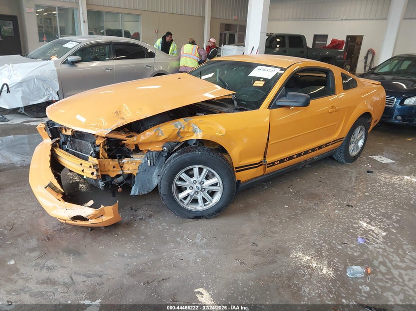 2007 Ford Mustang V6 Deluxe/V6 Premium