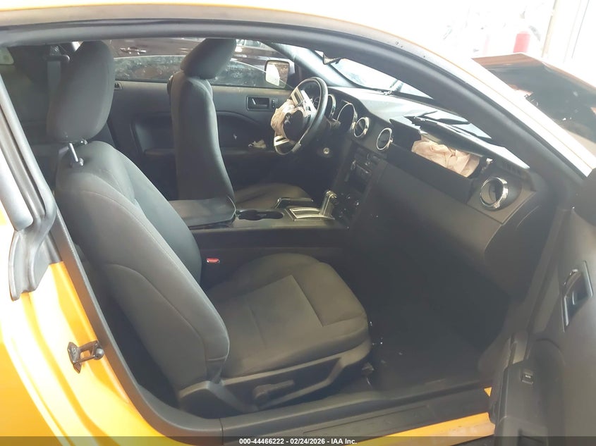 2007 Ford Mustang V6 Deluxe/V6 Premium