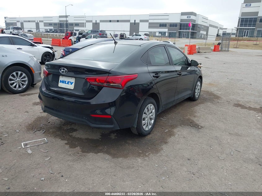 2022 Hyundai Accent Se