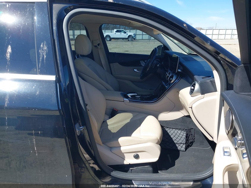 2016 Mercedes-Benz Glc 300