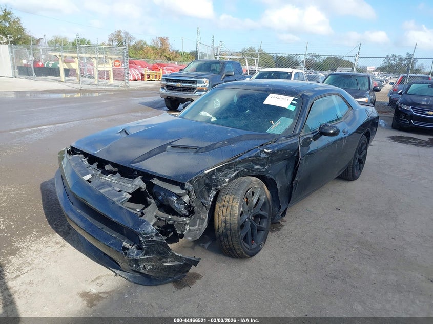 2020 Dodge Challenger Sxt