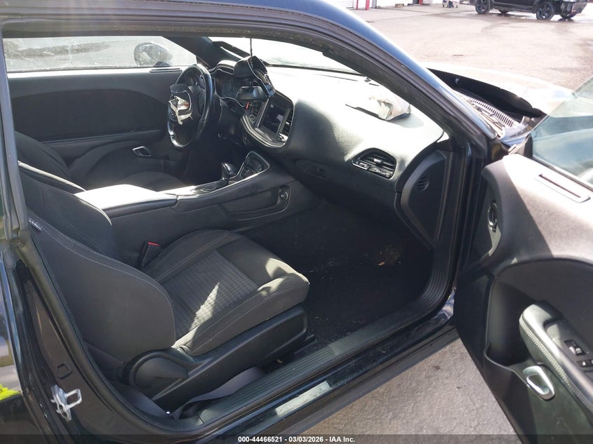 2020 Dodge Challenger Sxt