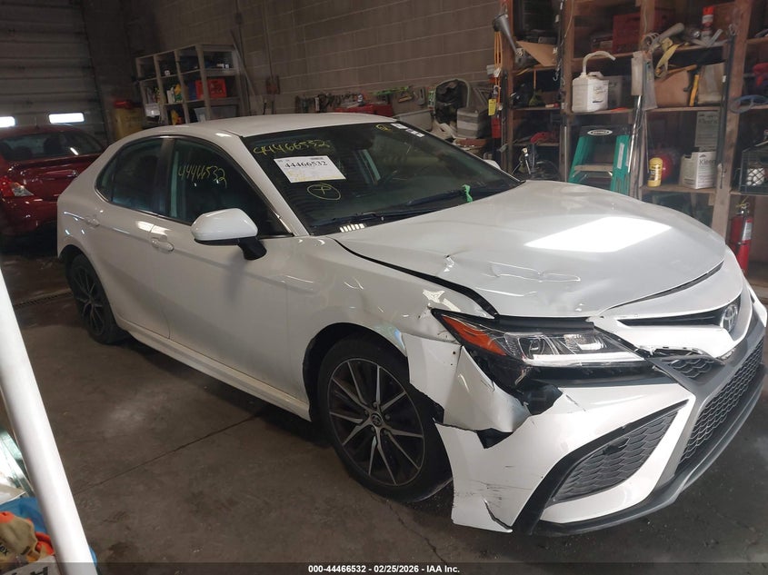 2021 Toyota Camry Se