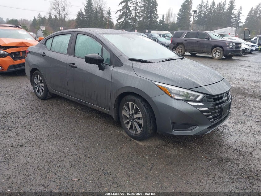 2025 Nissan Versa 1.6 S