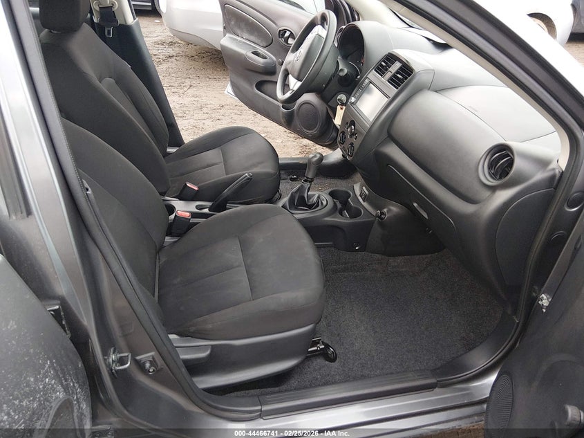 2019 Nissan Versa 1.6 S