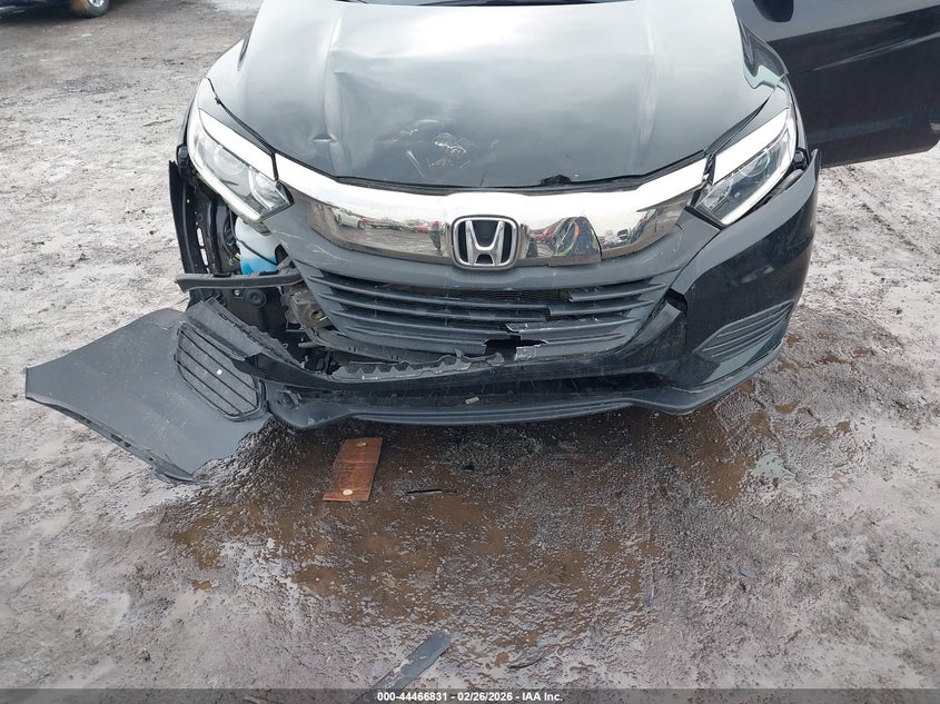 VIN 3CZRU6H31MM732132 2021 HONDA HR-V AWD LX