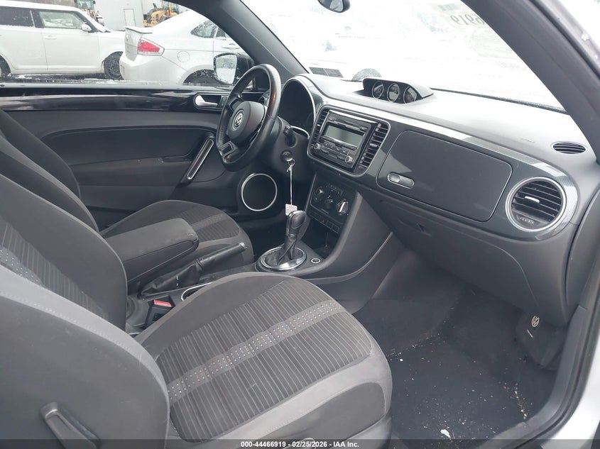 2013 Volkswagen Beetle 2.0T Turbo