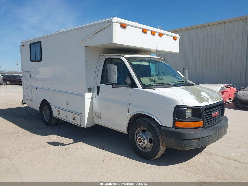 2007 GMC Savana Cutaway Work Van
