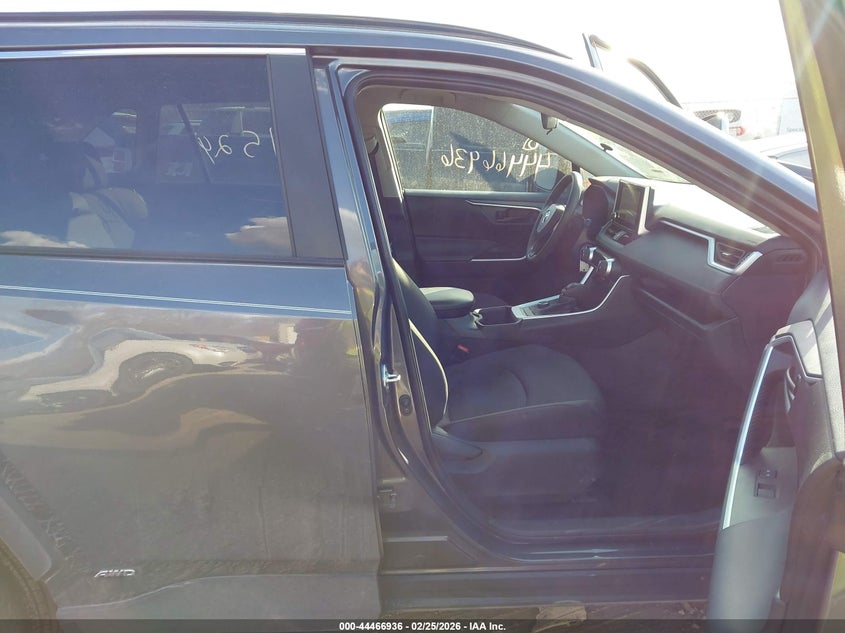 2025 Toyota Rav4 Hybrid Le