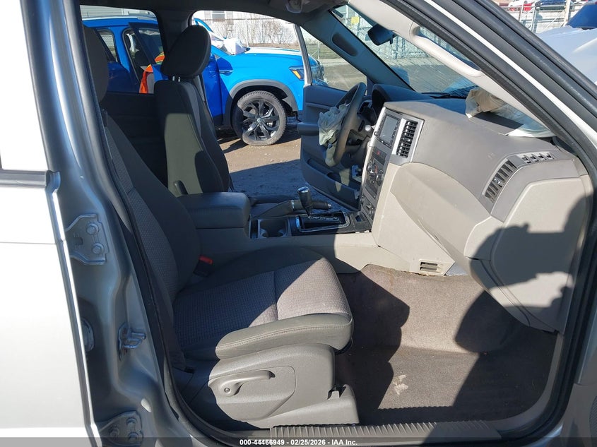 2009 Jeep Grand Cherokee Laredo