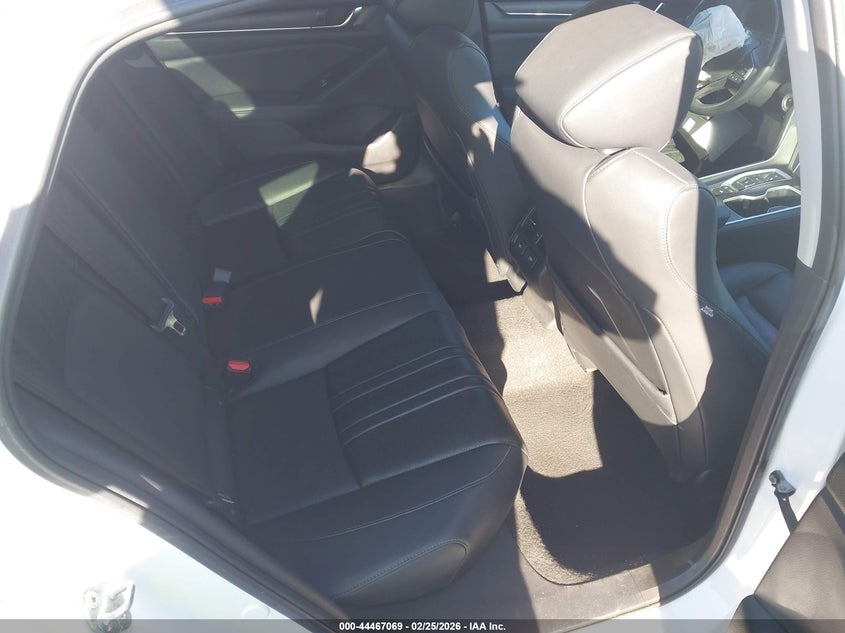 VIN 1HGCV3F57NA017481 2022 HONDA ACCORD HYBRID EX-L
