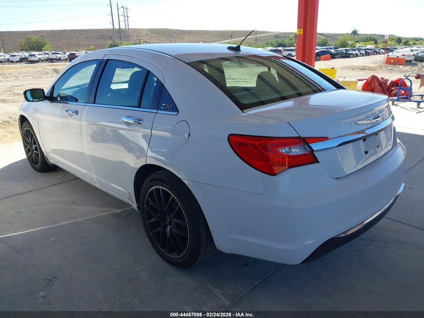 2011 Chrysler 200 Limited