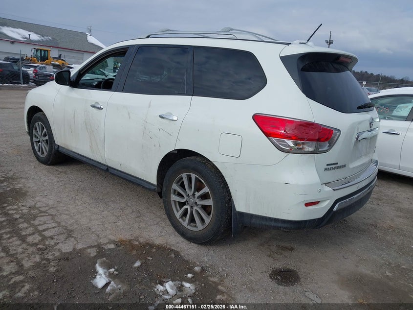 2016 Nissan Pathfinder Sv