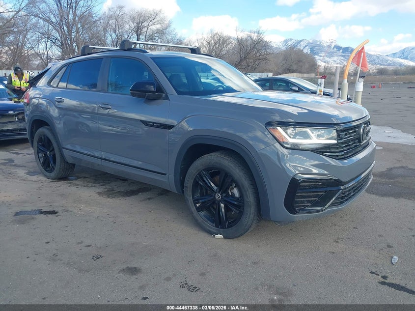 2022 VOLKSWAGEN ATLAS CROSS SPORT auction photo 1