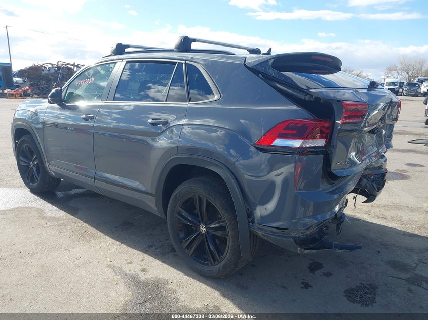2022 VOLKSWAGEN ATLAS CROSS SPORT auction photo 3