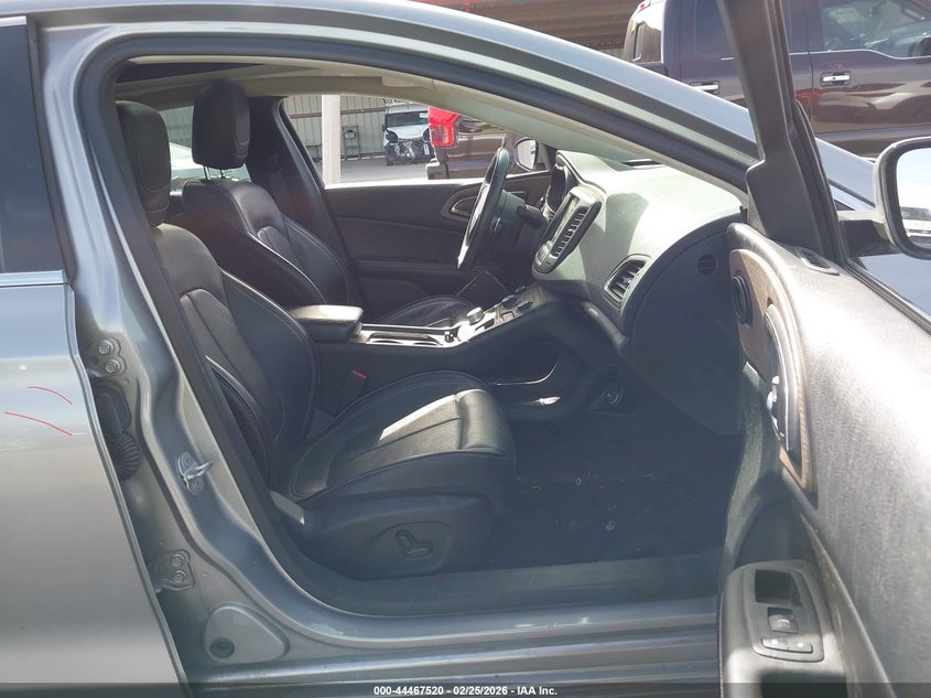 2015 Chrysler 200 C
