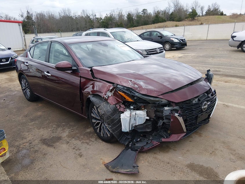 2023 Nissan Altima Sv Fwd