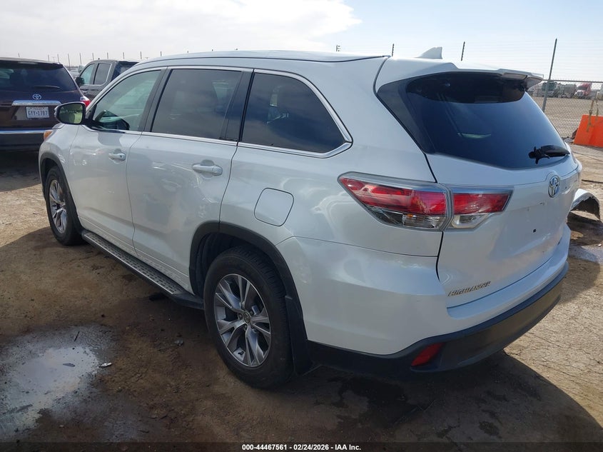 2015 TOYOTA HIGHLANDER auction photo 3